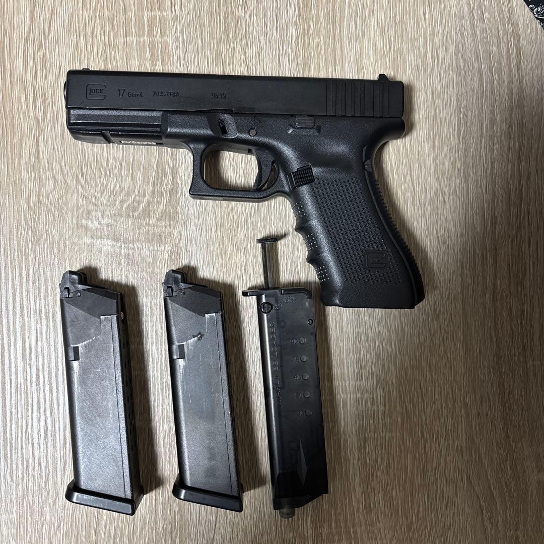 東京マルイ　Glock 17 Gen4 ガスガン マガジン付き　グロック