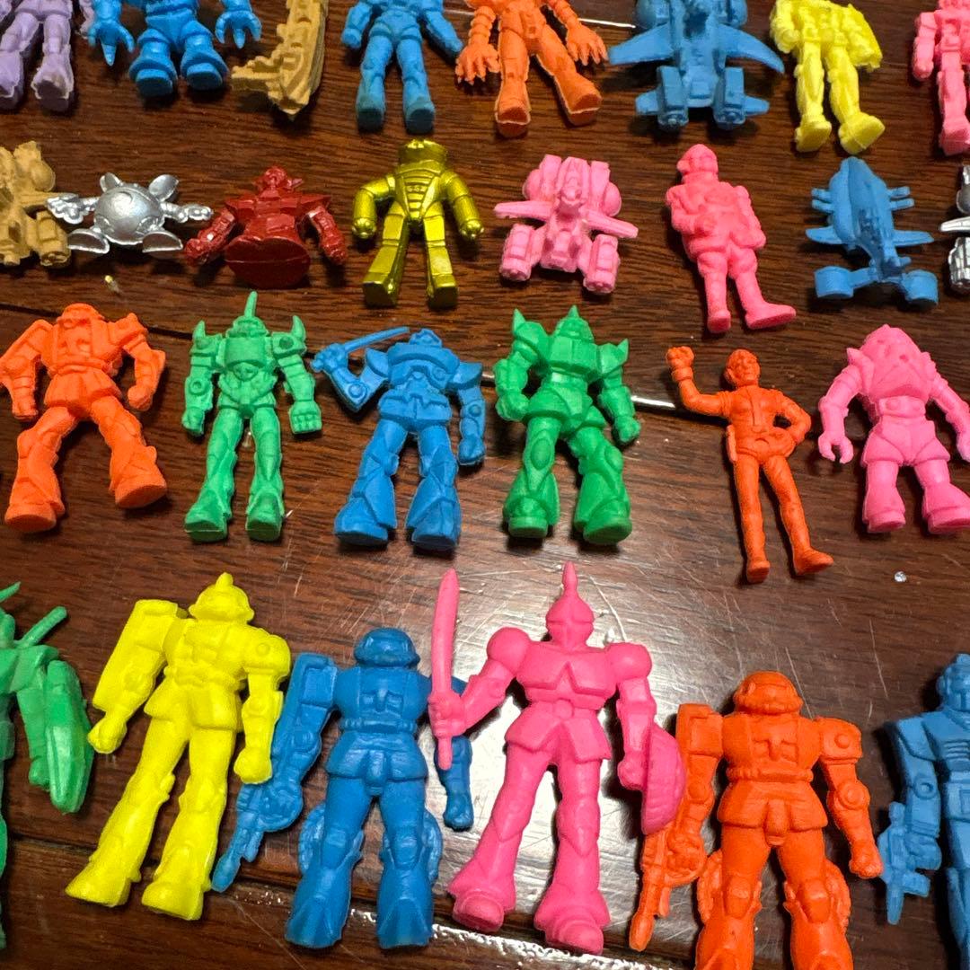 ガンダム消しゴム人形１００個まとめてセット⭐︎ガン消し⭐︎消ゴム⭐︎昭和当時物