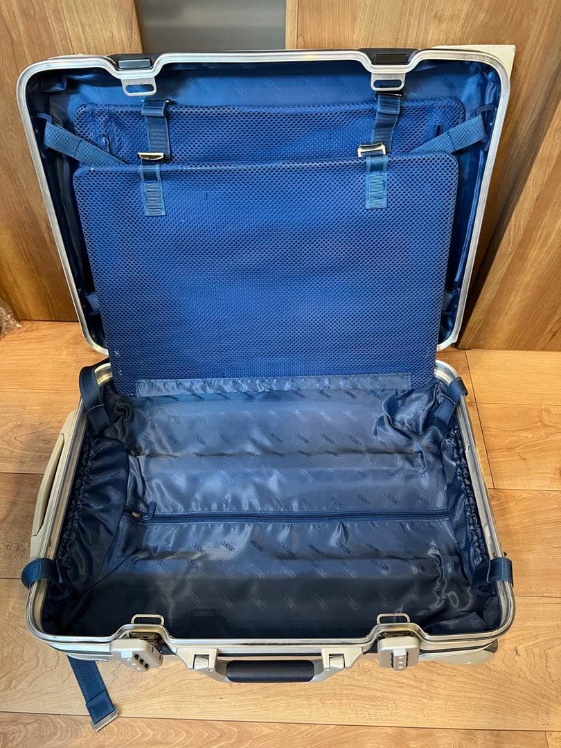 ★希少★ RIMOWA リモワ シルバーインテグラル 35L 2輪