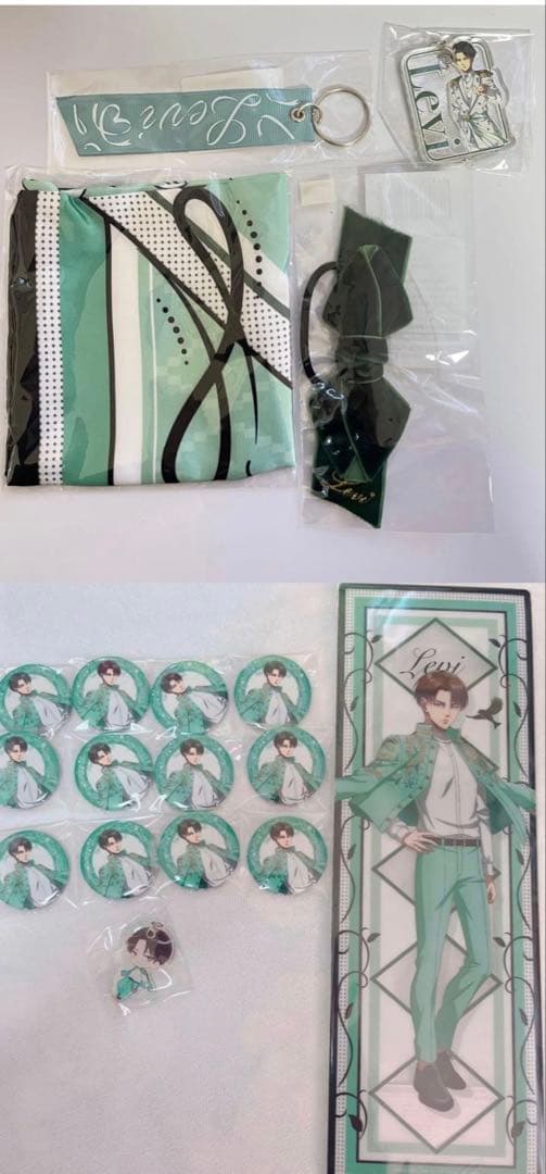 進撃の巨人 エスクリ 缶バッチ チャーム スカーフなどリヴァイセット
