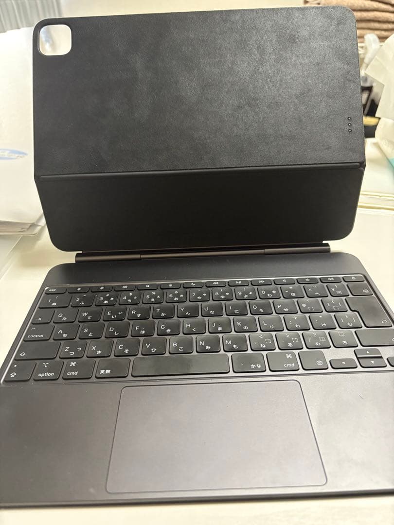 【お得】iPad Pro13インチ 256GB Magic Keyboard付き