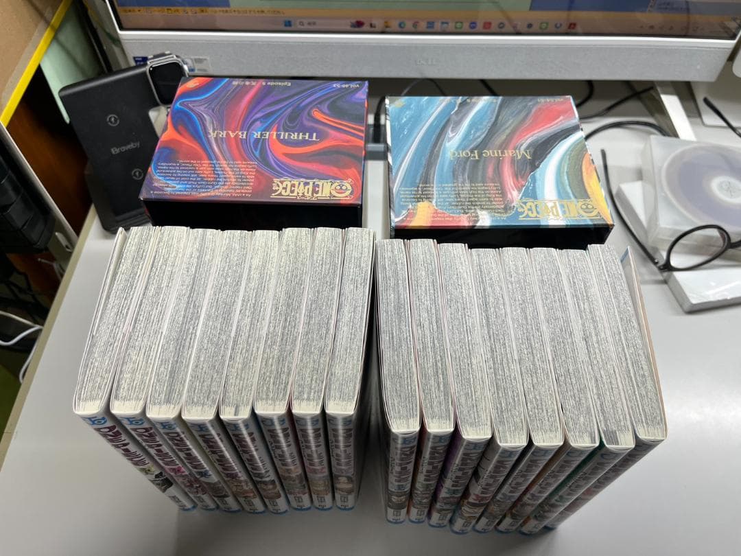 One Piece コミック　第１巻～第１０４巻　ボックス入りセット（ほぼ新品）