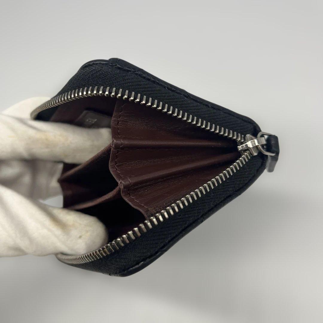 【極美品】CHANEL シャネル クラシックジップパース ケアカードあり