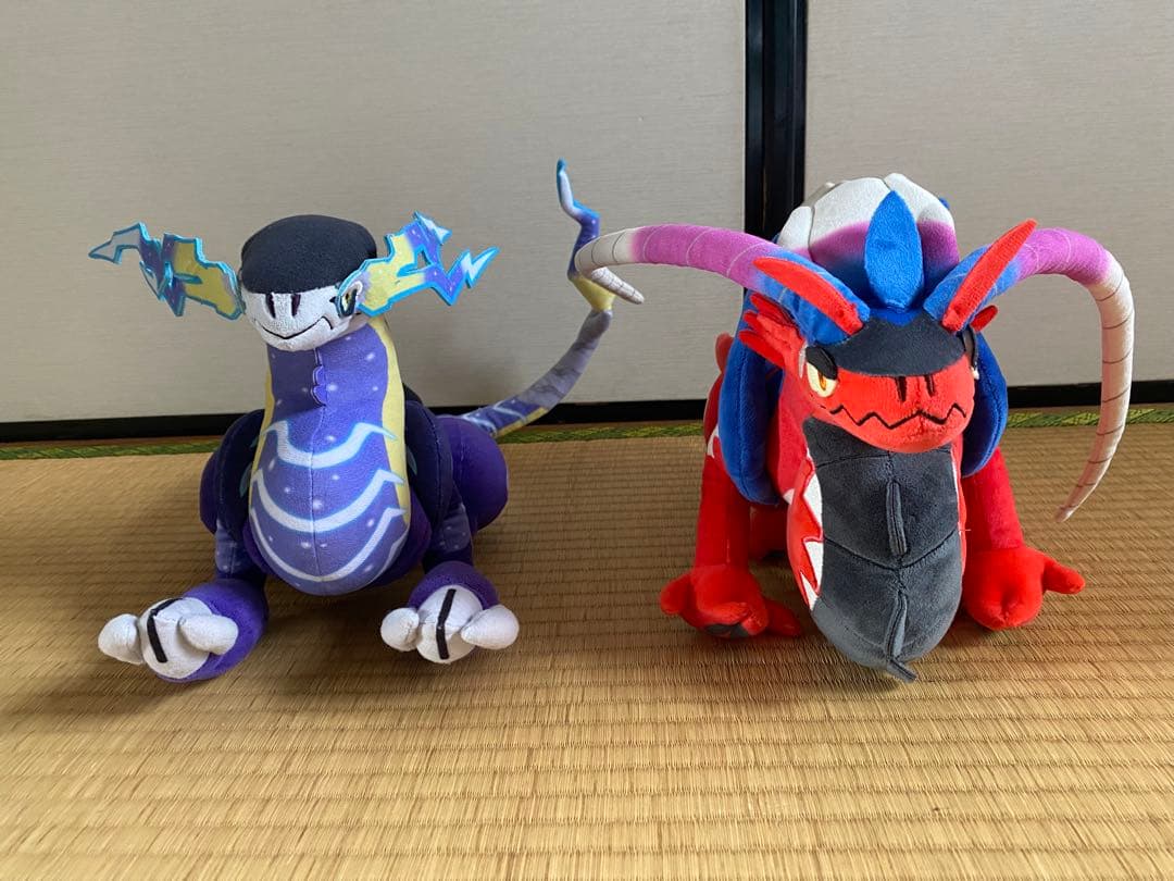 ポケモンセンター製の ミライドン コライドン