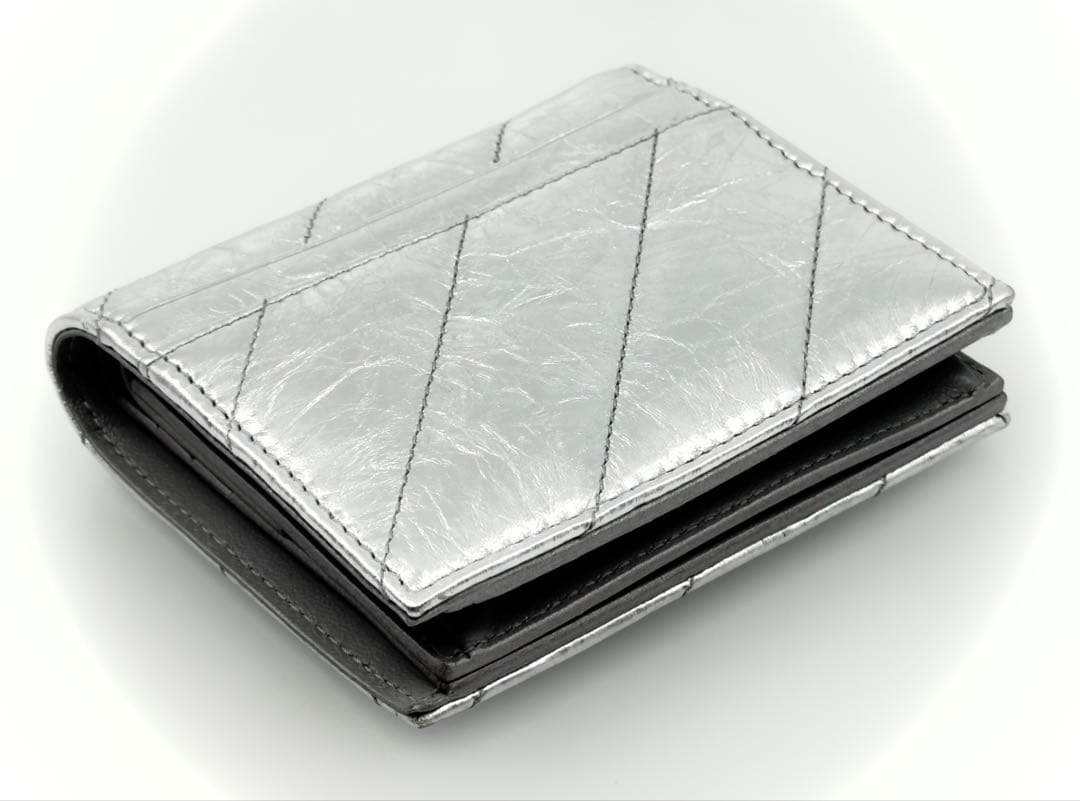 ✨本物BALENCIAGA/バレンシアガ✨クラッシュ 二つ折財布 シルバー⭐︎