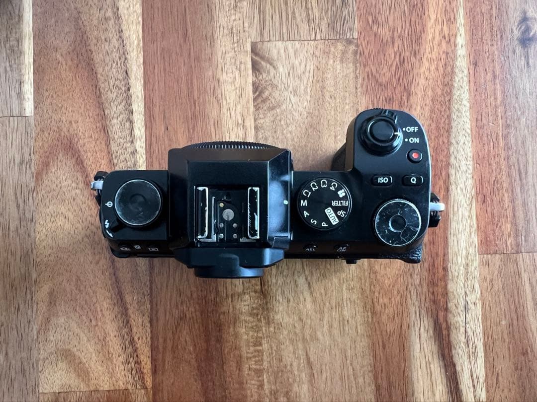 FUJIFILM X-S10 本体と付属品