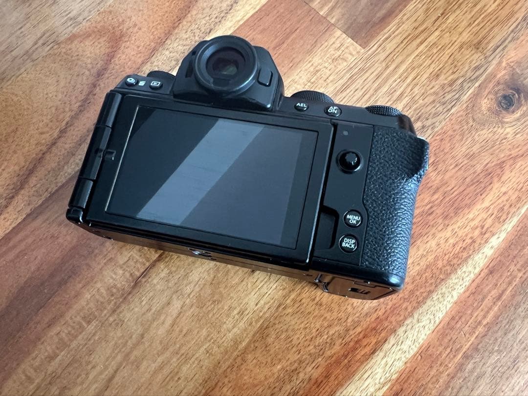 FUJIFILM X-S10 本体と付属品