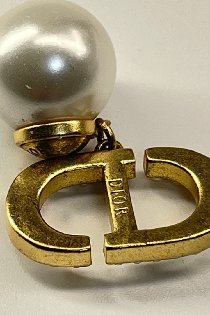 Christian Dior(クリスチャンディオール)ピアス