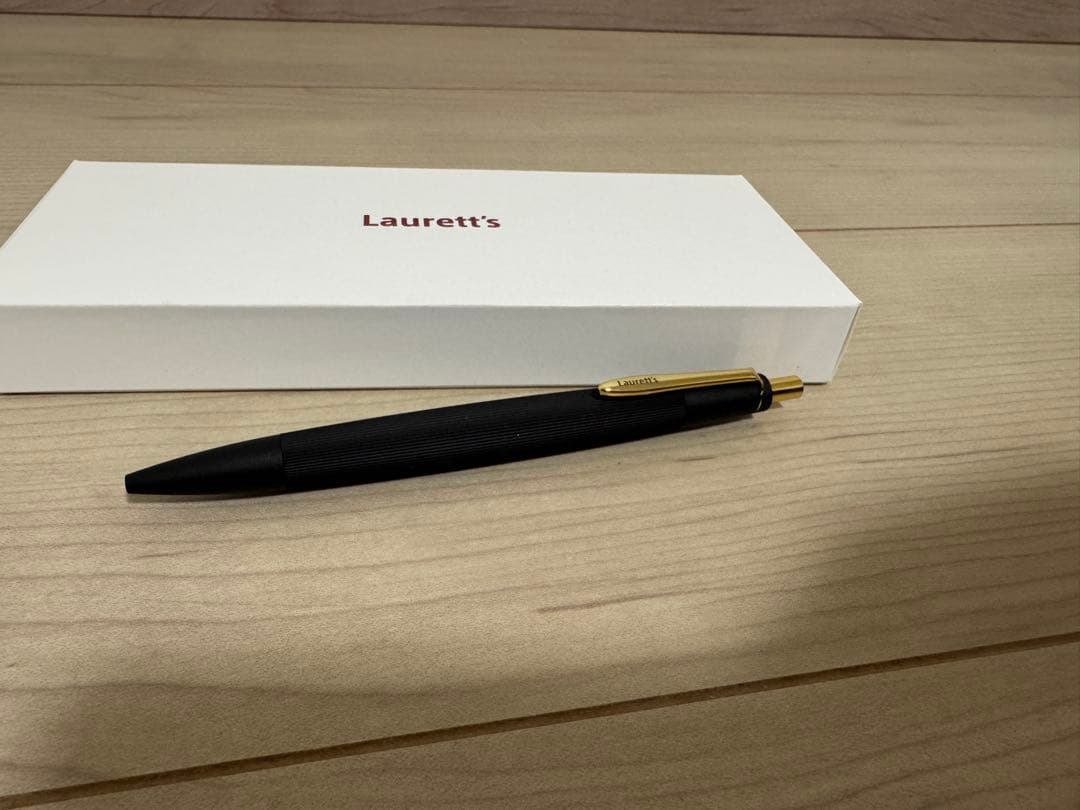 Laurett's ブラックボールペン