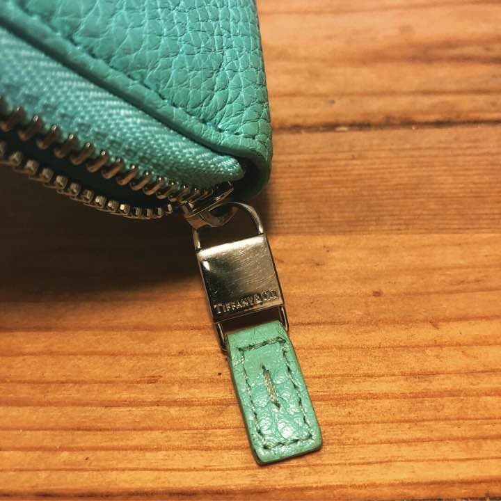 ティファニー スマートジップウォレット