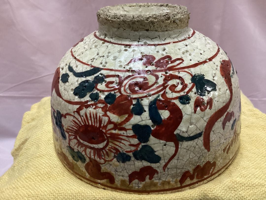 古犬山焼　呉須赤絵　花唐草紋様　鳳凰紋　江戸時代　時代物　伝統的な赤と緑の茶碗