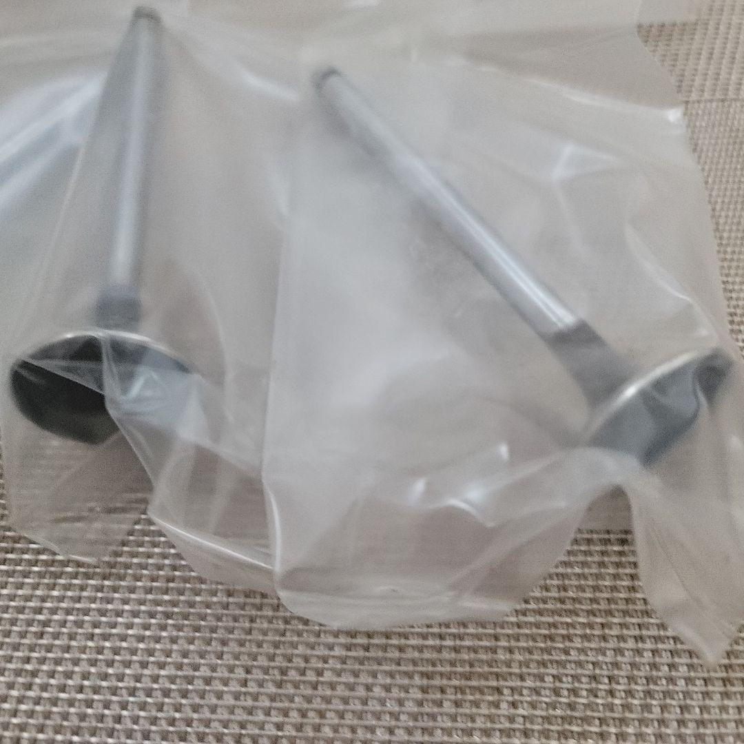 日産純正部品　バルブ　エキゾースト13202-01B00　4本入