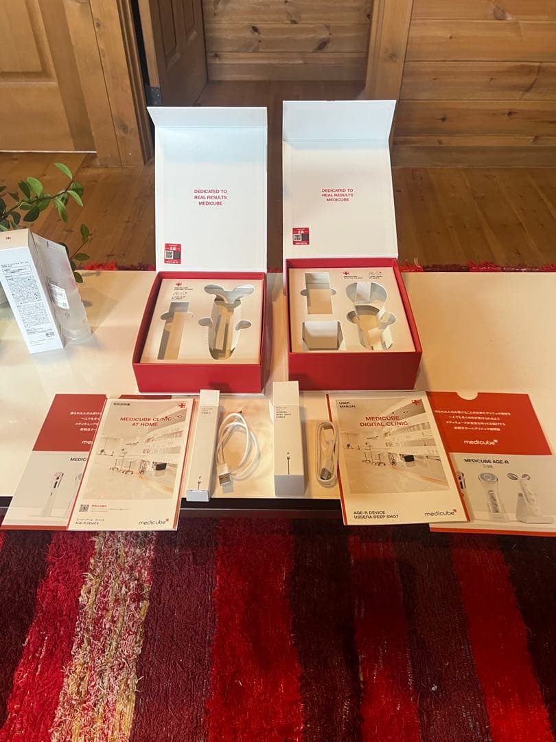 Nan様用【正規品】メディキューブ AGE-R 美顔器2種＋ジェル付属セット