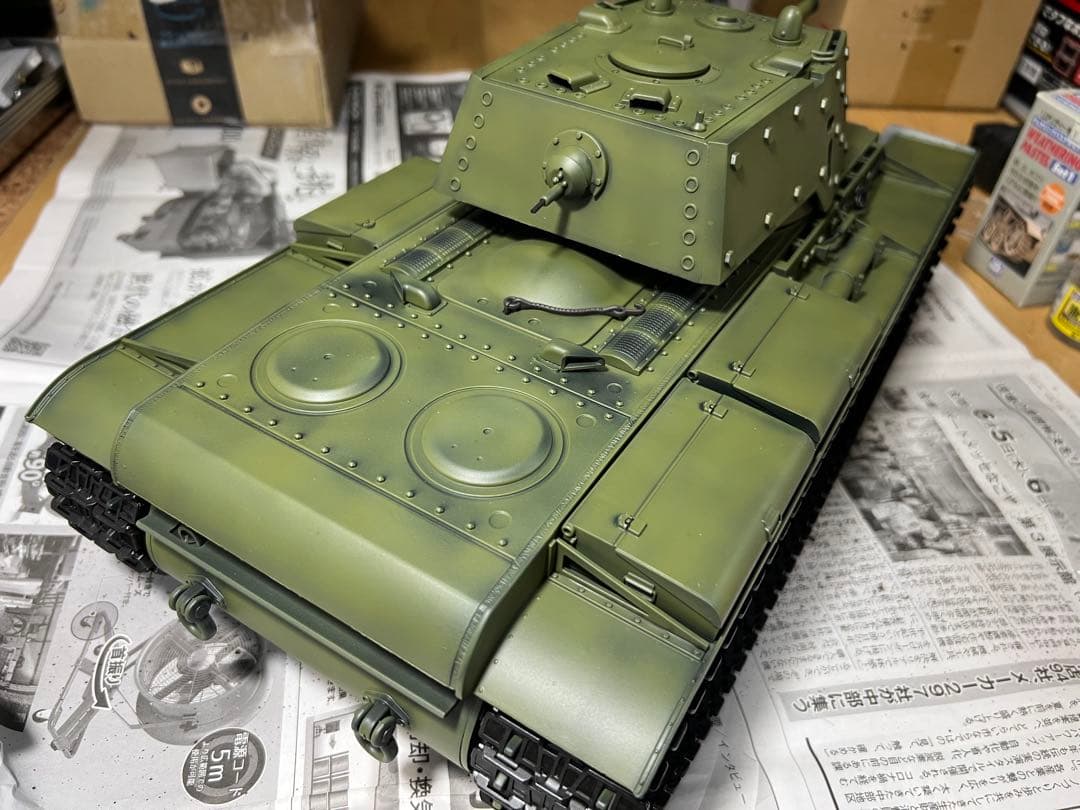 ヘンロン 戦車 KV-1s 新品 組み直し 塗装済 フルセット プレオーダー品