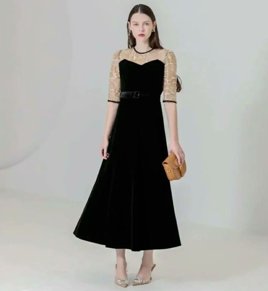 LEJA ビスチェ風 ウエストベルト付 花柄レースキラキラ刺繍 ドレスワンピース