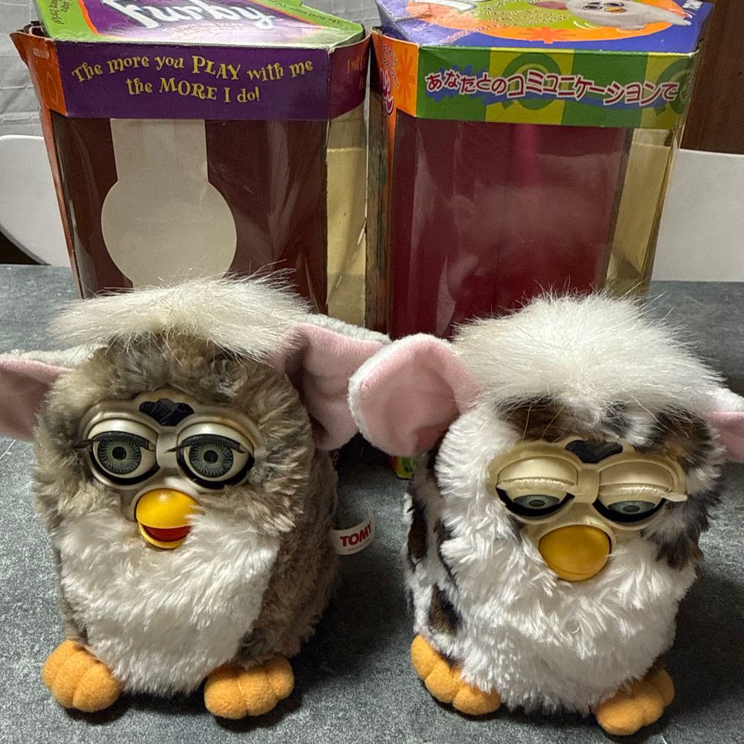 TOMY Furby ファービー ぬいぐるみ