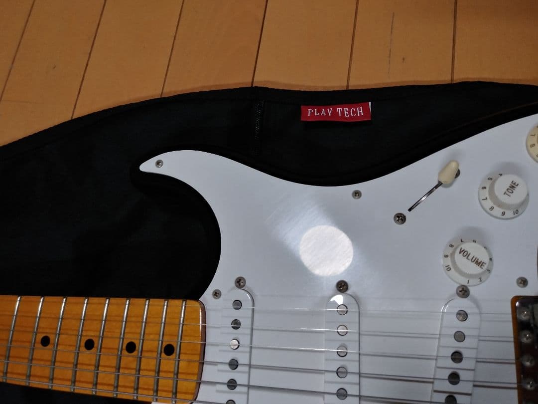美品 Fender japan フェンダージャパン　ストラトキャスター　ST57
