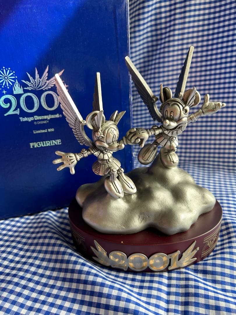 東京ディズニーランド　ミレニアム2001 フィギュア