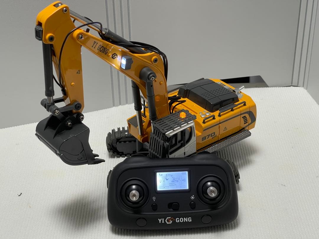 げんじ様向け　未使用 YI GONG 1/50 ラジコン ショベルカー 970