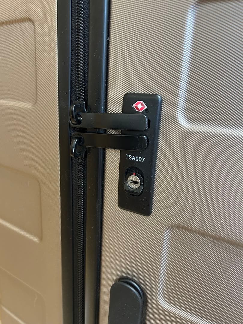 無印　キャリーケース　バーを自由に調節できる　ハードキャリーケース（１０５Ｌ）