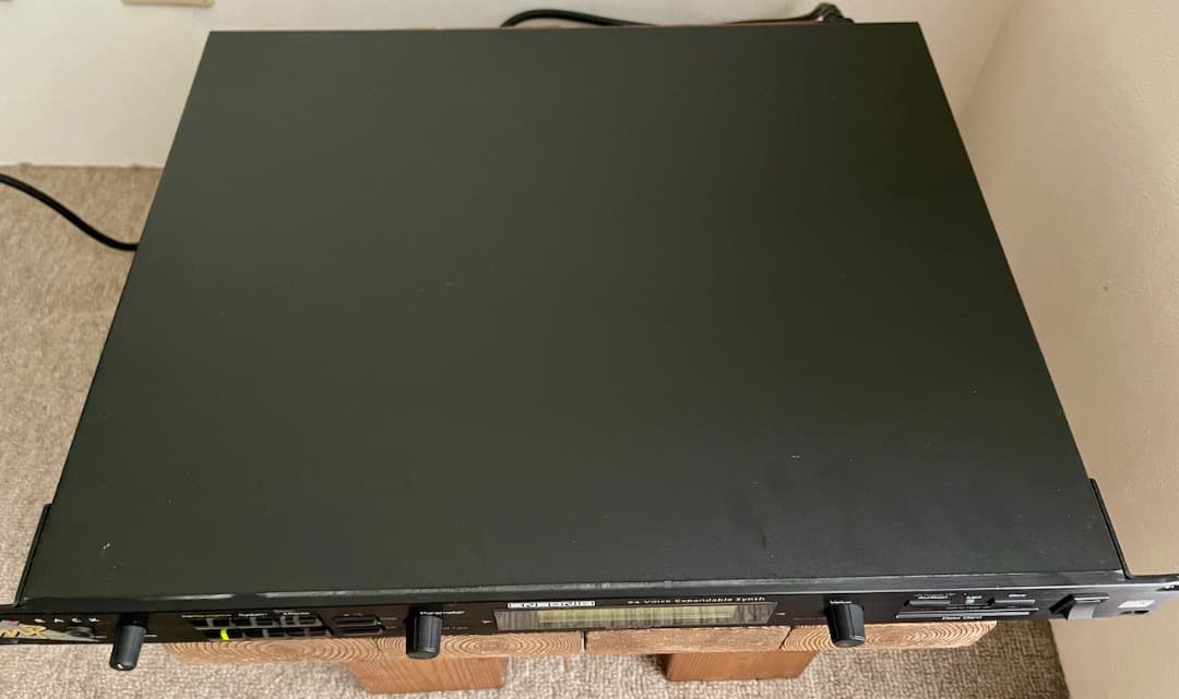 ENSONIQ MR-Rack 別売SoundROM 2個インストール済