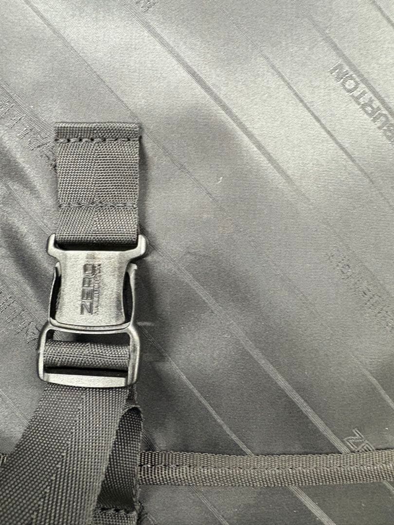 ZERO HALLIBURTON アルミニウム 83L ブラック　キャリー　中古