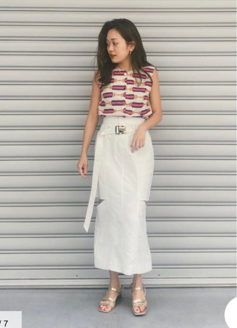 グレースクラス　カットアウトタイトスカート