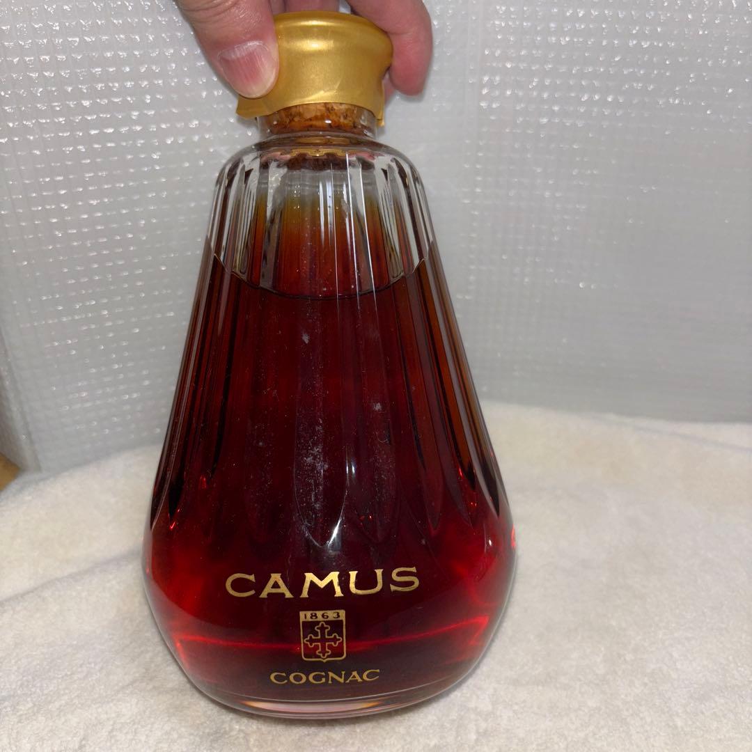 CAMUS 未開封　COGNAC バカラ　クリスタルボトル替え栓付き　箱無し