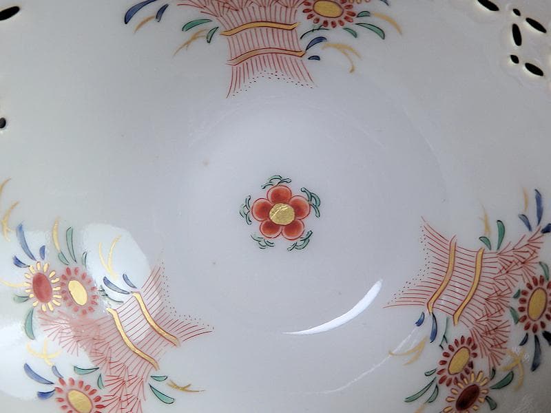 大聖寺伊万里　白磁　透かし　稲束に花の図　向付　２客　E161AS-BZu