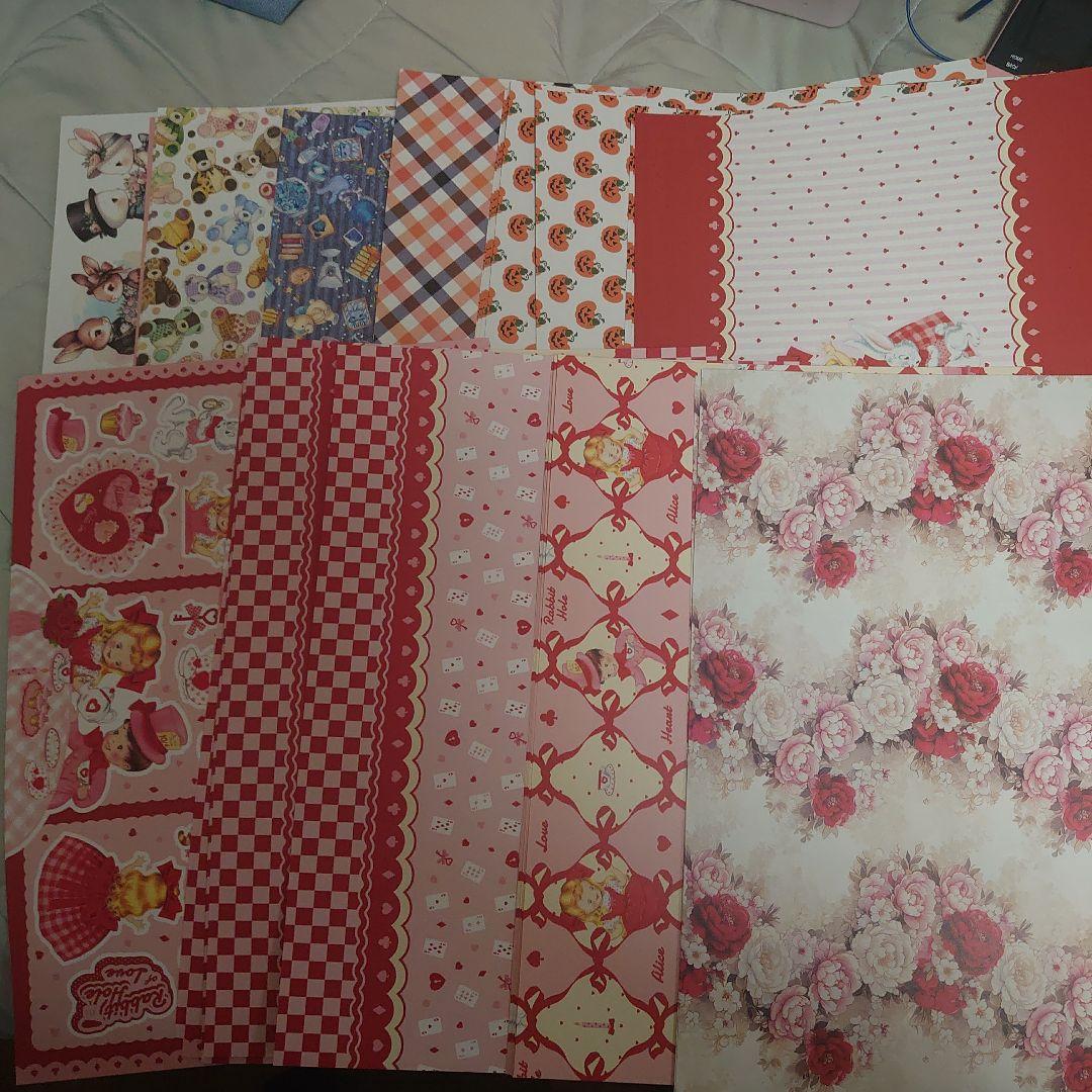 デザインペーパーA4サイズまとめ売り1200枚以上。