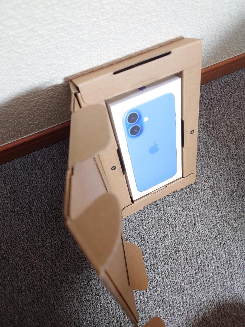 新品未開封　Apple iPhone 1６ 128GB ウルトラマリン