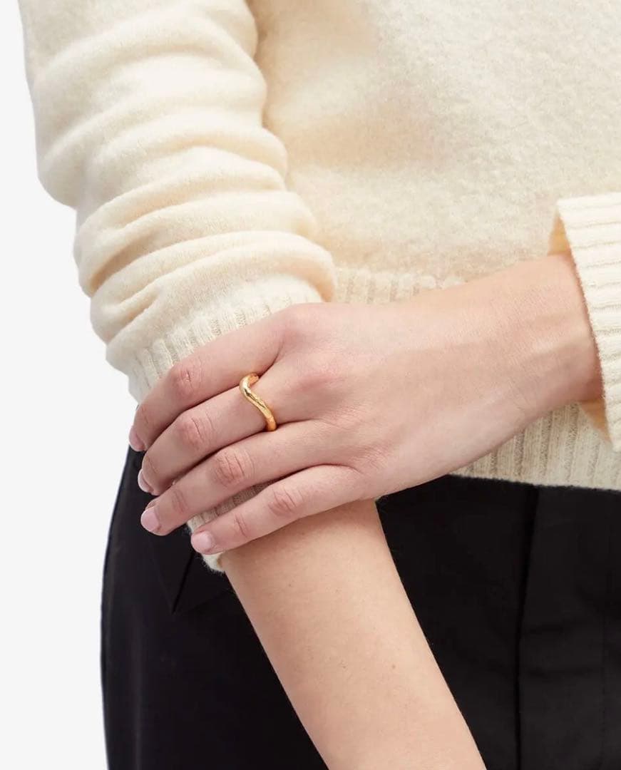 25年8月購入Jil Sander FW5 Hammered Ring リング