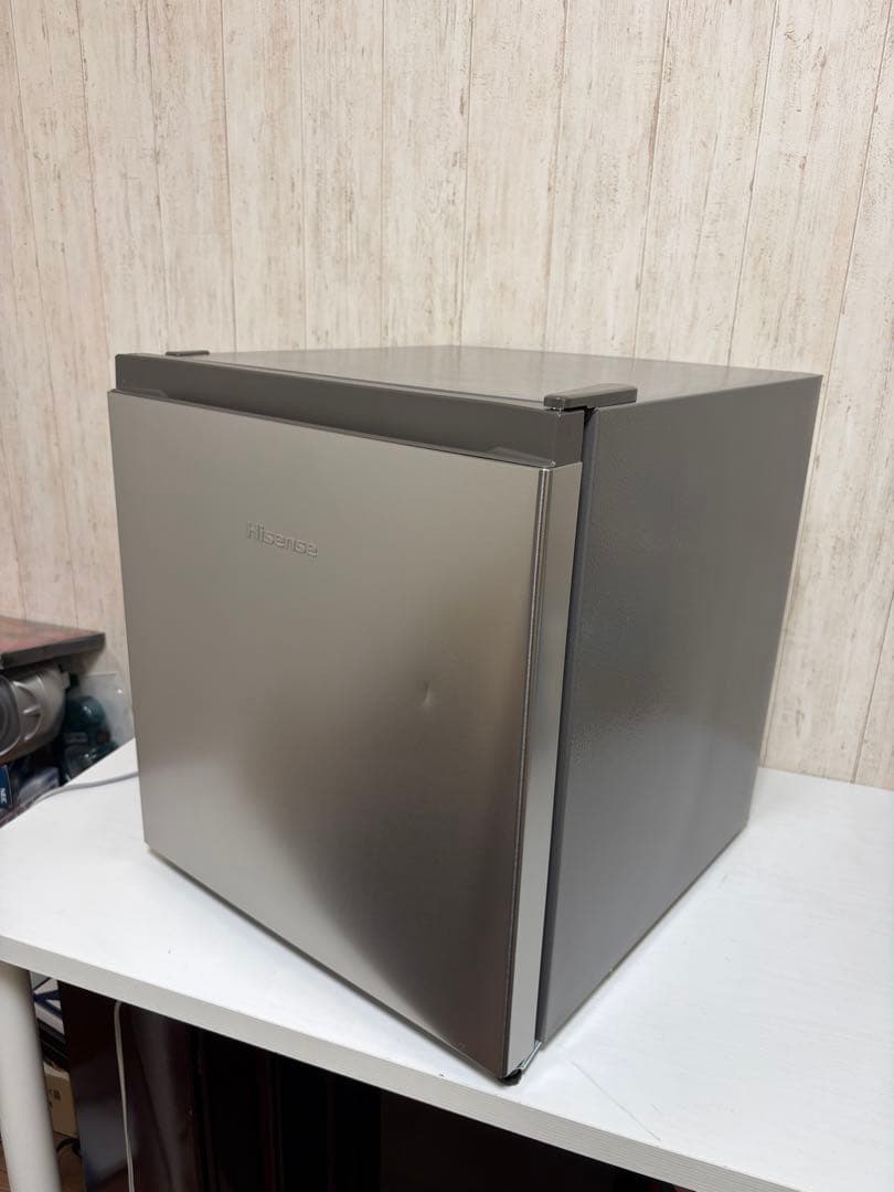 早い者勝ち‼️Hisense 小型　冷蔵庫　ハイセンス　HR-A45S 2025年