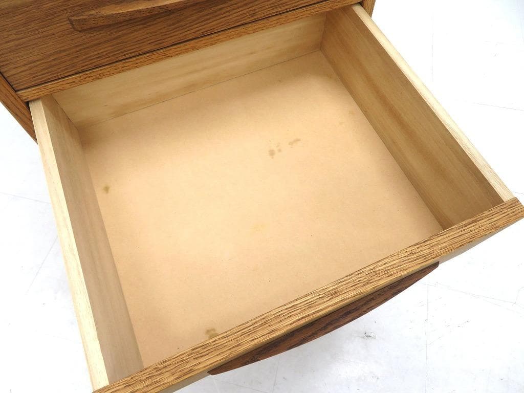展示品　モモナチュラル　オーク材　チェスト　収納　キャビネット　北欧