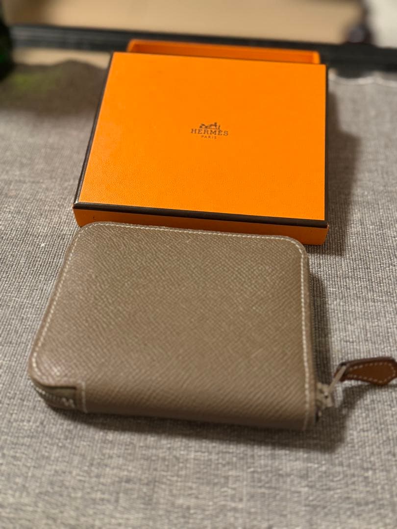 エルメス　シルクイン　コンパクト　エトゥープ