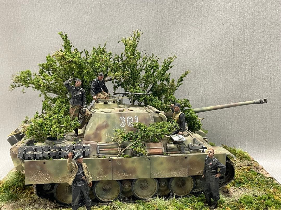 戦車ジオラマ　1/35 ドイツ　パンターG型と戦車兵
