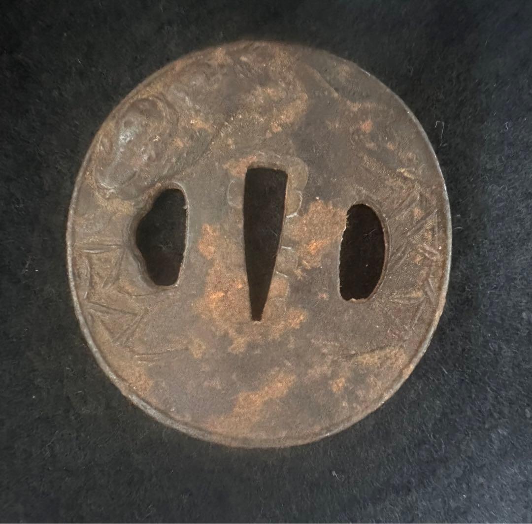 日本刀鐔 まとめ10枚　鍔 越前 武州正恒 刻印 竜 鳳図刀装具 時代物E267