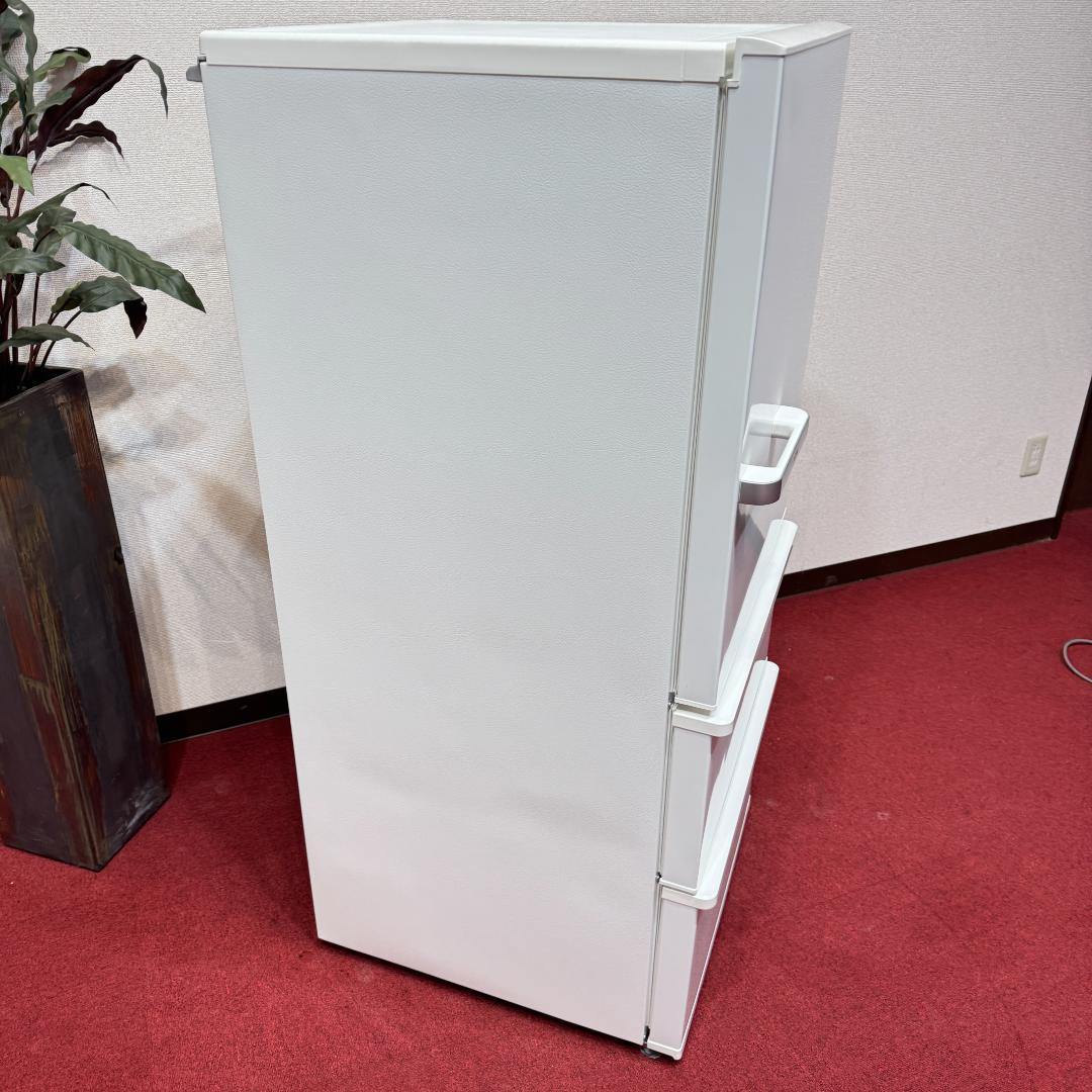 東京23区送料無料　超美品AQUA3ドア冷蔵庫　272L製氷機有