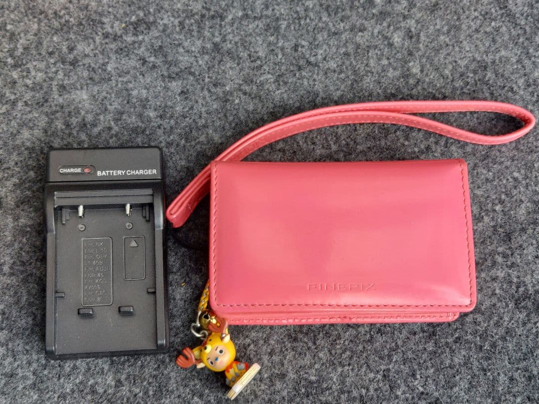 FUJIFILM FINEPIX Z100 fd ピンク