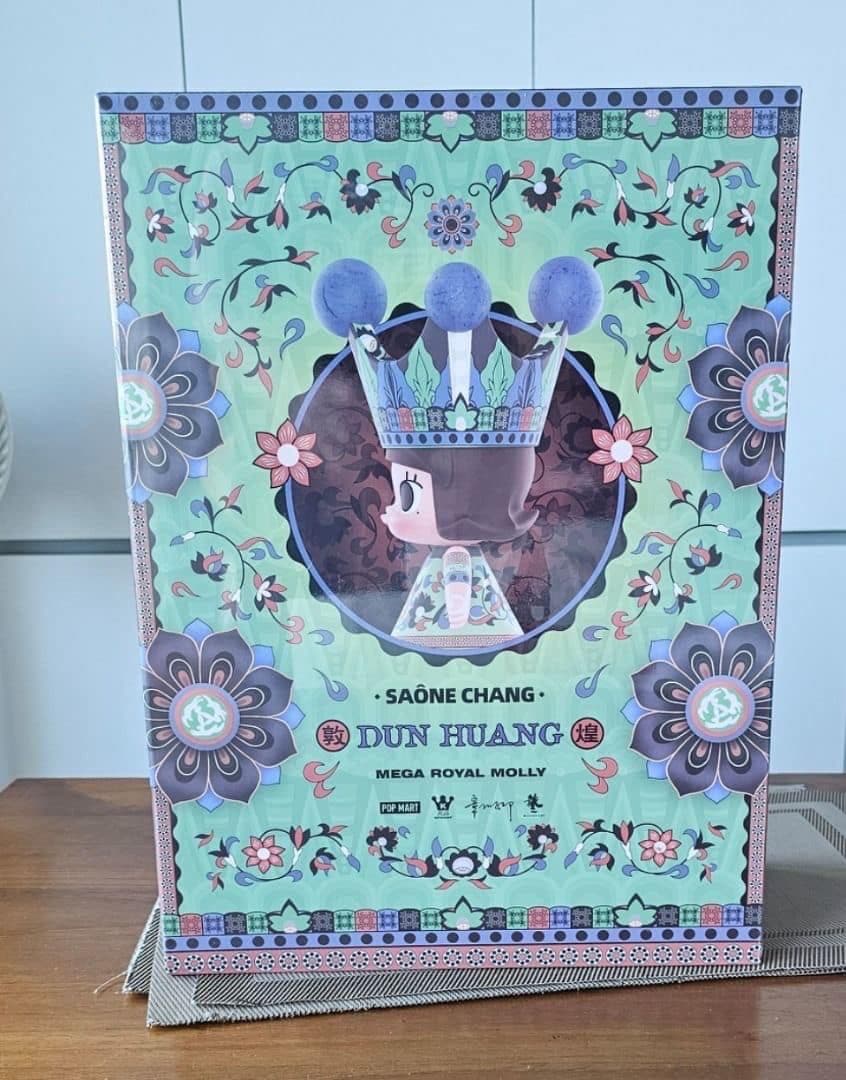 その他  MOLLY  Dun Huang 400%