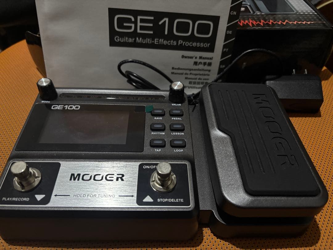 Mooer GE100 マルチエフェクター　美品　アダプタ　箱　取説付き！
