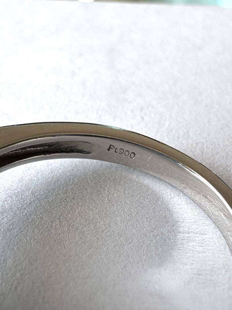 バターリャ産パライバ トルマリン　プラチナリング