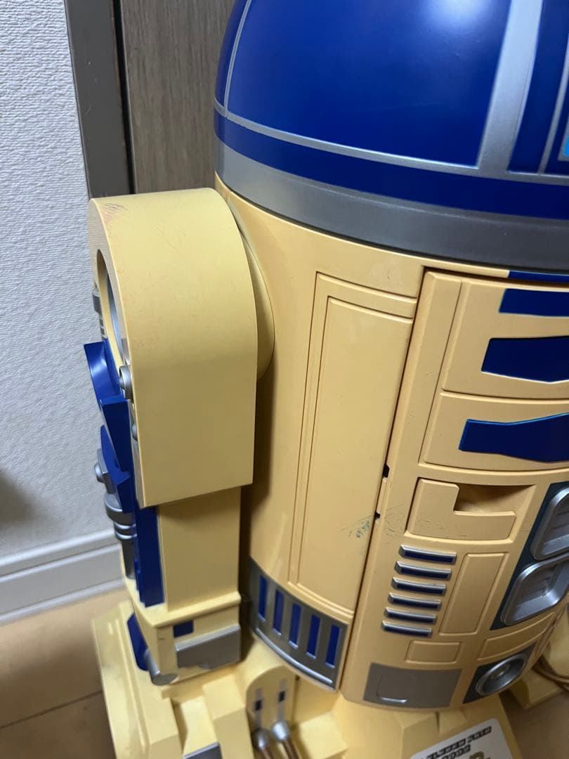 R2-D2 温冷庫 セブンイレブン 懸賞 冷蔵庫 R2D2 スターウォーズ