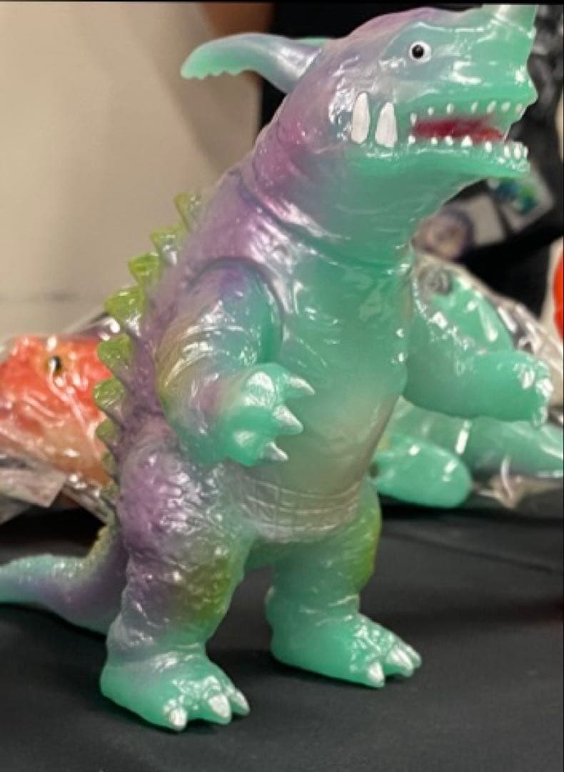 ヤモマーク　ネロンガ ソフビ ウルトラマン　フィギュア