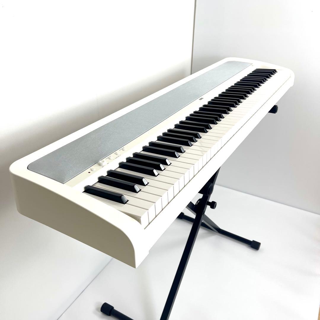 KORG B2 88鍵電子ピアノ 白 2021年製 （譜面台・ヘッドホン付）
