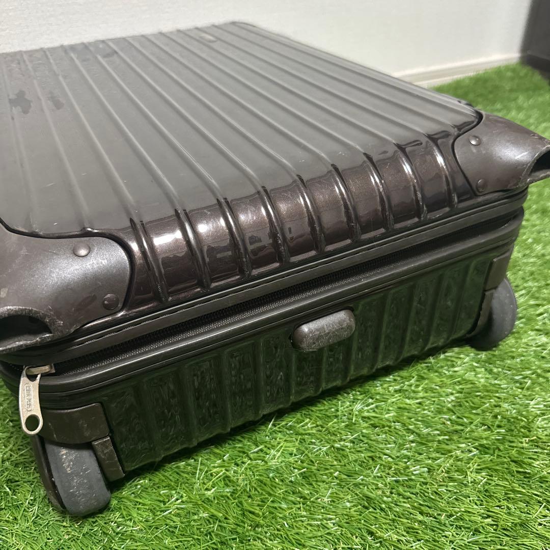 u*n様 RIMOWA ブラウン キャリーケース 機内持ち可能サイズ