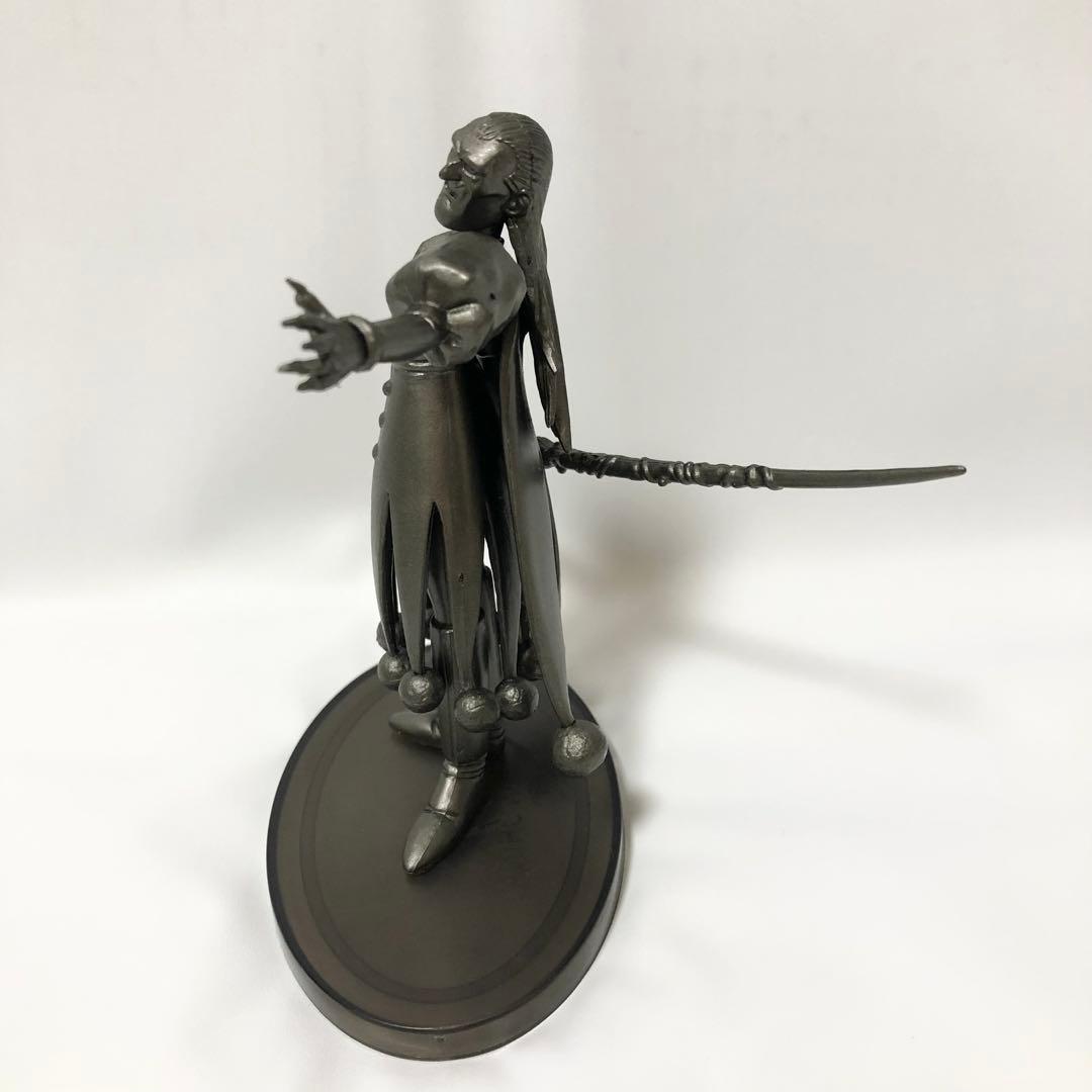 【匿名配送】超レア！シークレットあり！ドラクエ8 キャラクター フィギュア 4体