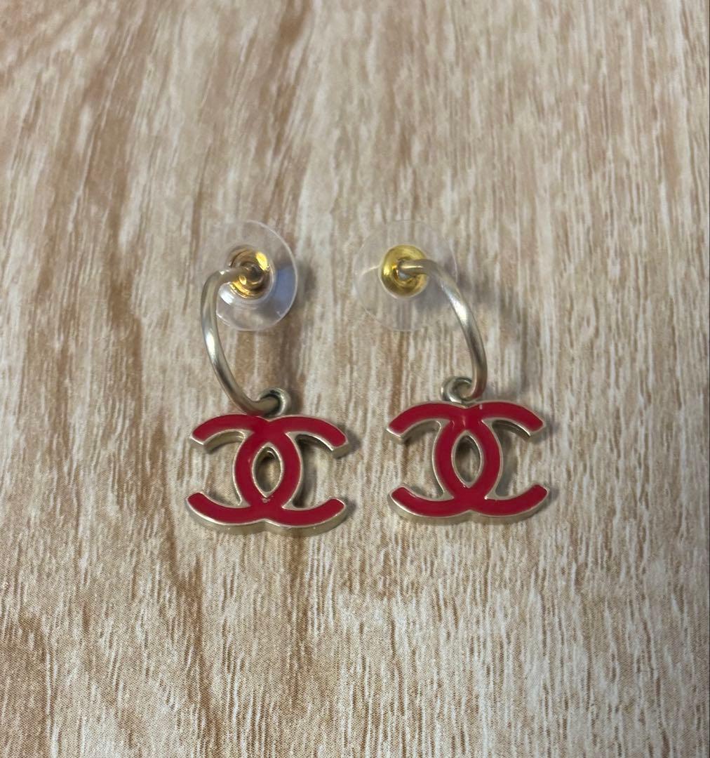 CHANEL レッドココマーク　ピアス