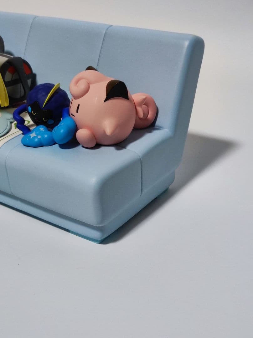 オルゴール リーリエ ＆ コスモッグ ピッピ人形