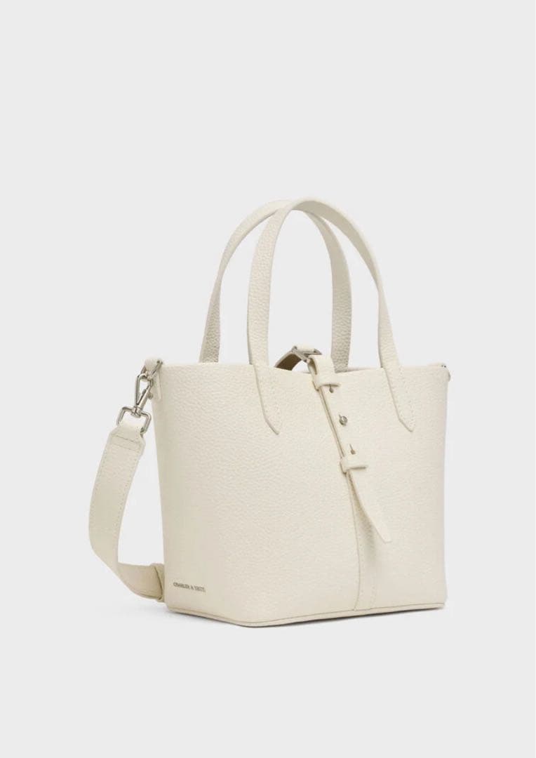 CHARLES & KEITH Beryl ベリル リサイクルレザーバケツバッグ